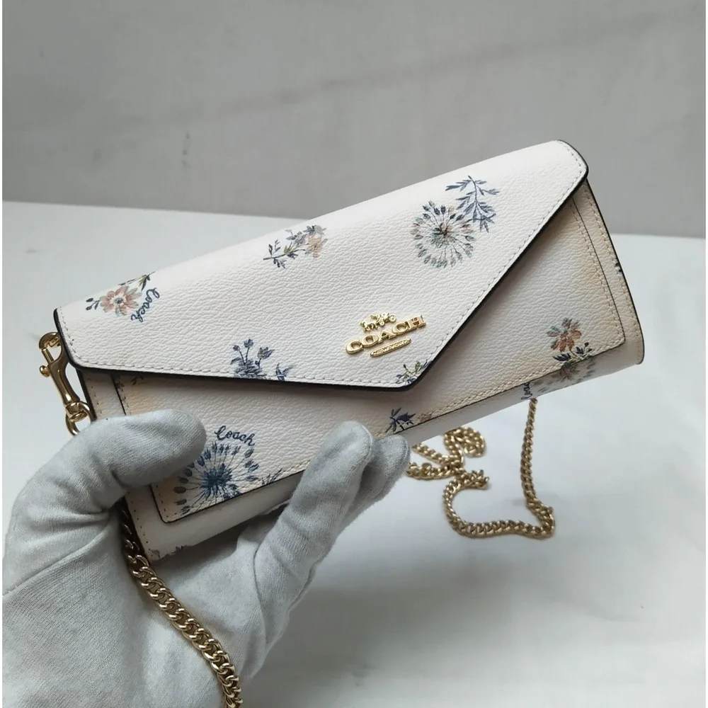 Coach White Leather Floral Flap Closure Crossbody Credit Card Wallet